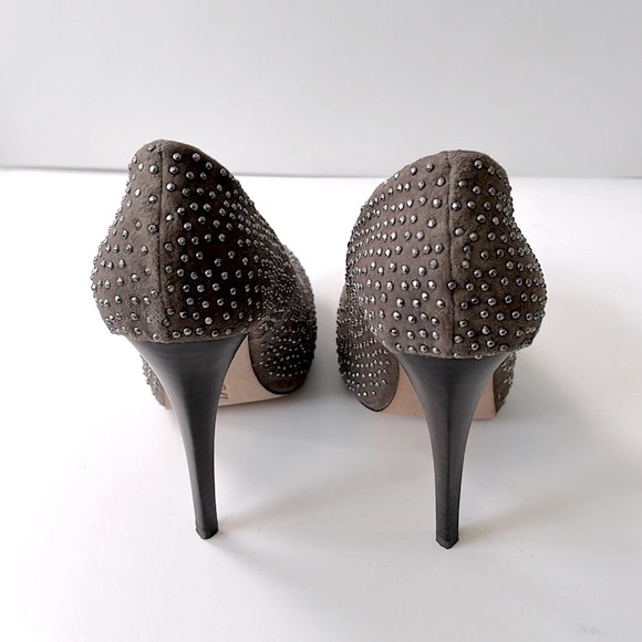 Dolce Vita Suede Studded Stiletto Platform Pumps, Gray, size 6 - Picture 9 of 13